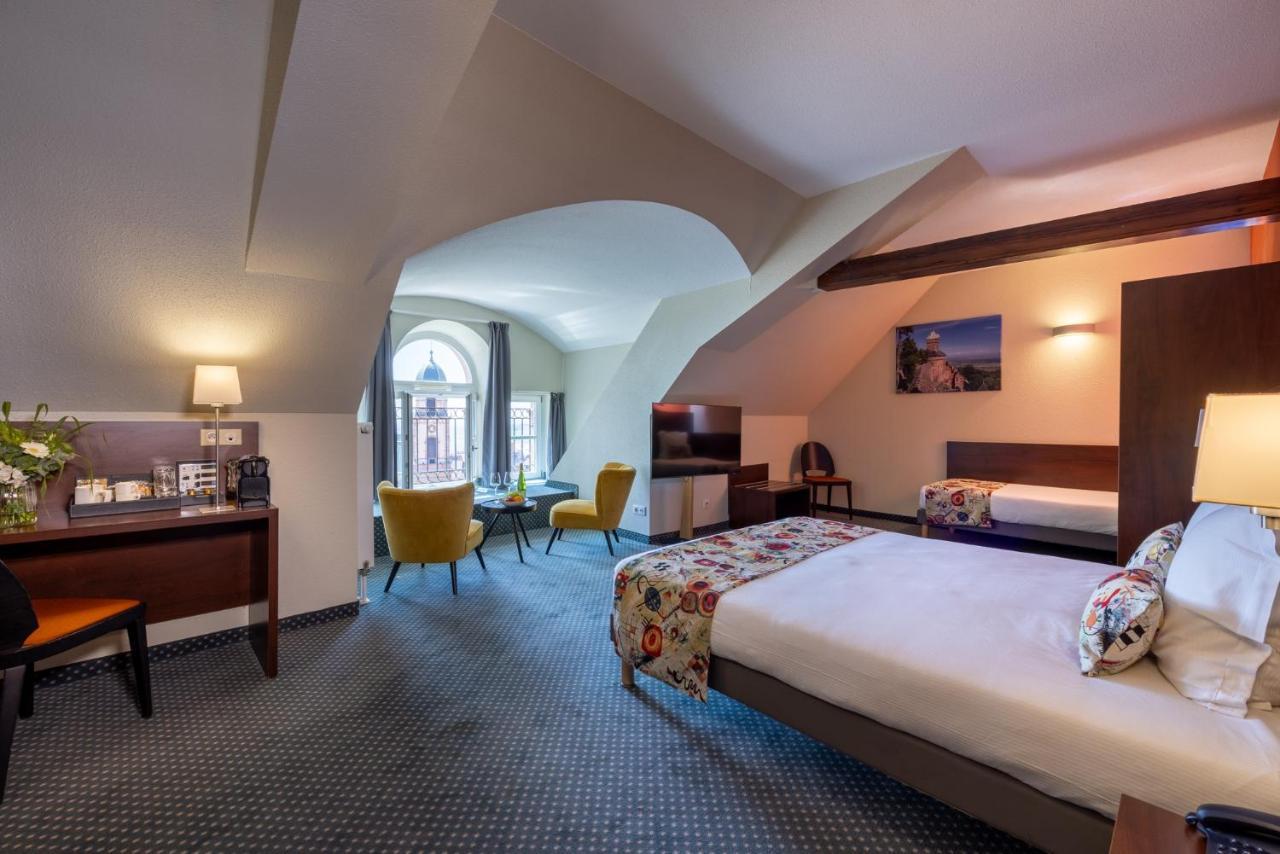 Hotel Val-Vignes Colmar Haut-Koenigsbourg, The Originals Relais Saint-Hippolyte  Ngoại thất bức ảnh